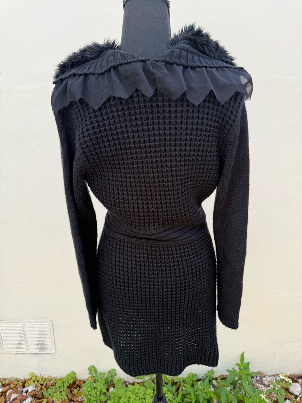 Cache Black Knit Cardigan with Ruffled Feather Trim - Picture 4 of 4